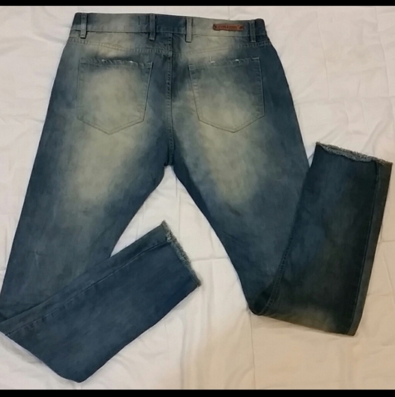 Evolution In Design Jeans - Picture 3 of 8